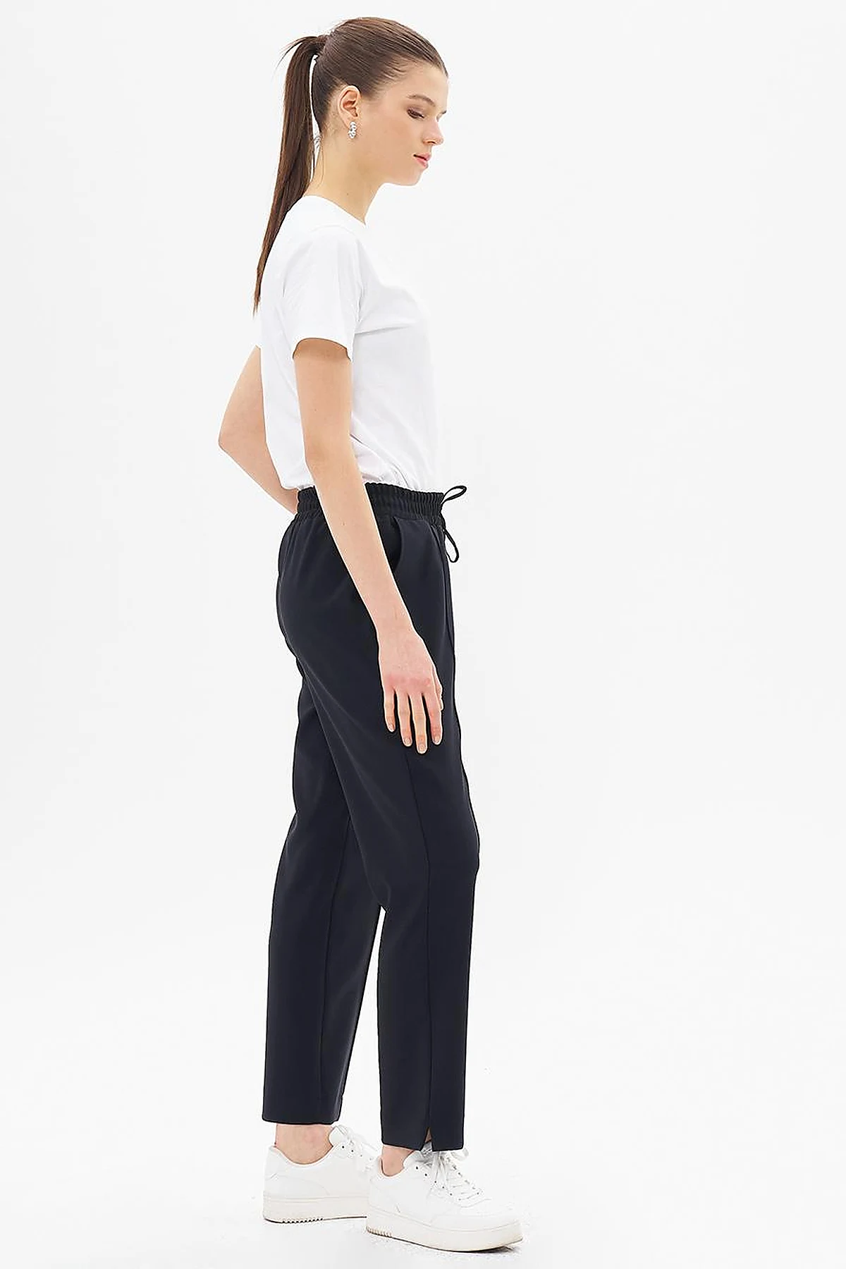 Carrot Trousers with Slit Legs Black