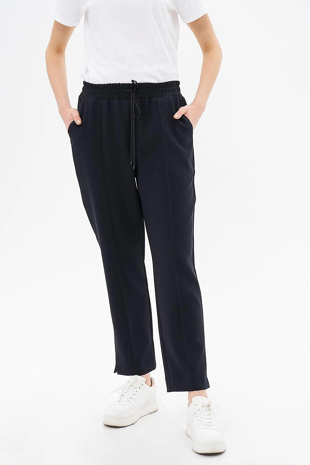 Carrot Trousers with Slit Legs Black