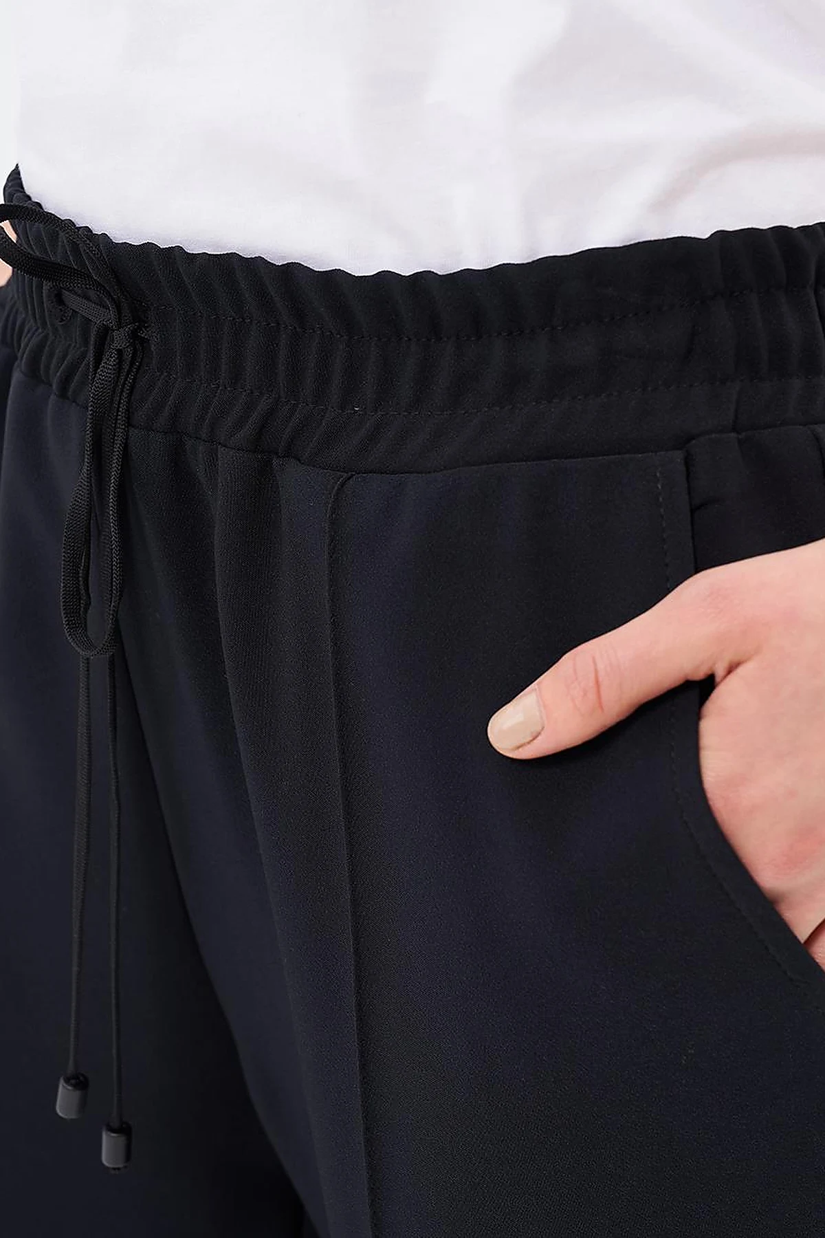 Carrot Trousers with Slit Legs Black