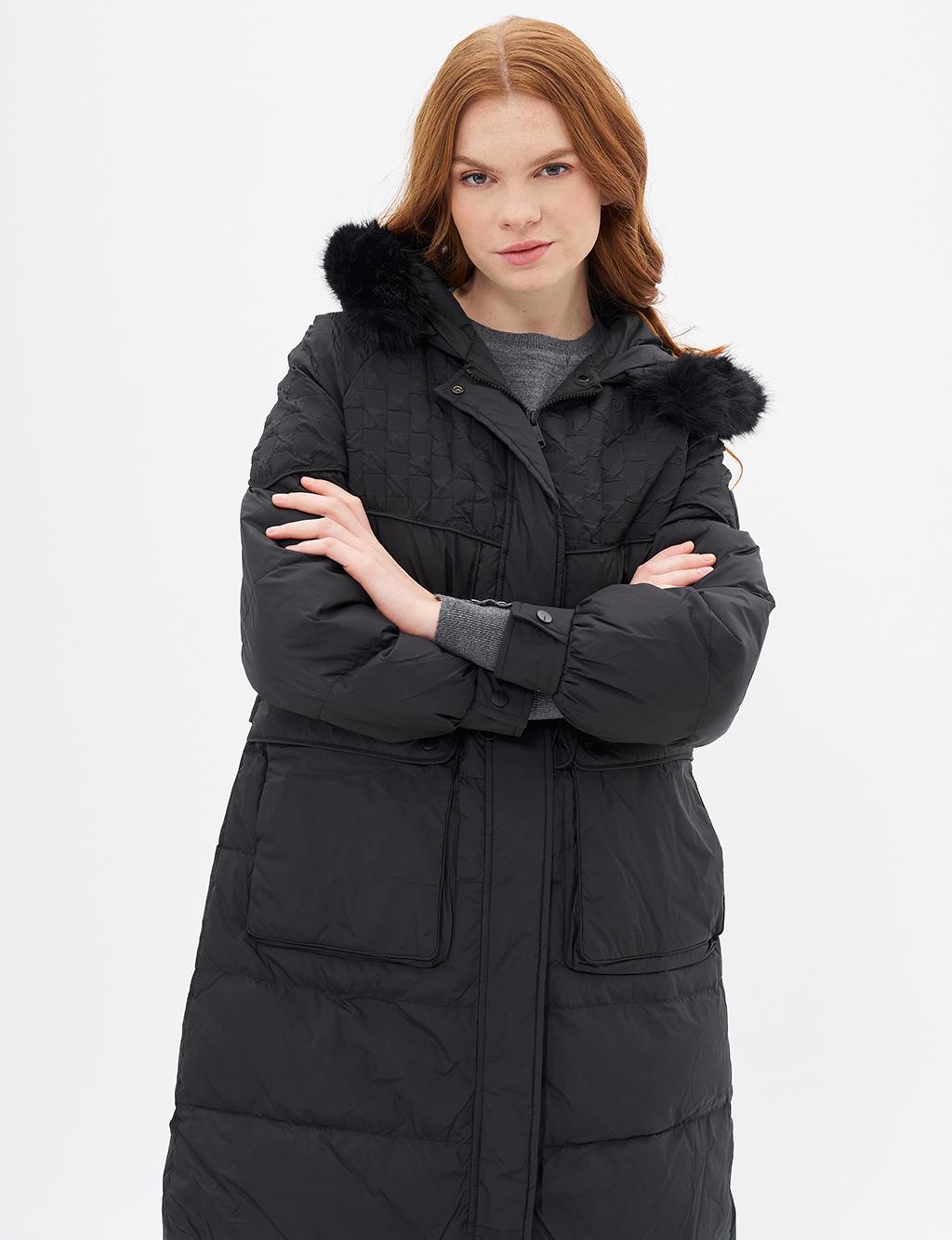 Polka Dot Detailed Down Coat Black