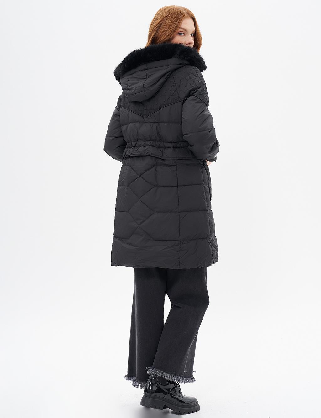 Polka Dot Detailed Down Coat Black