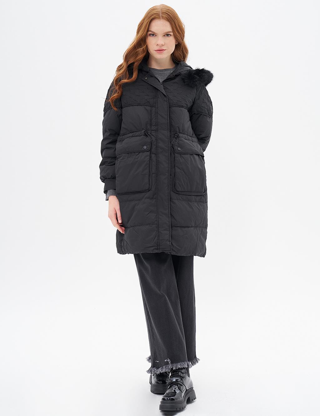 Polka Dot Detailed Down Coat Black
