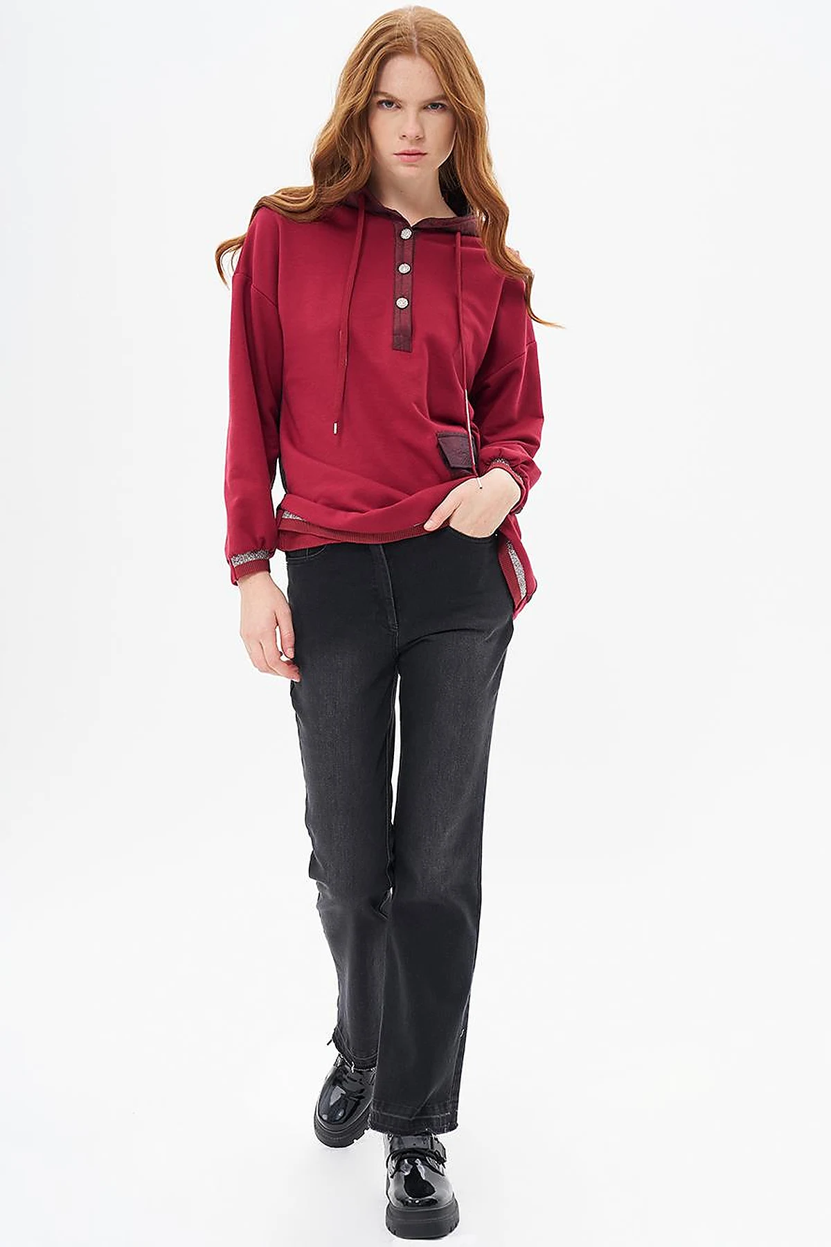 Shiny Stone Fabric Garnished 3 Thread Sweatshirt Red