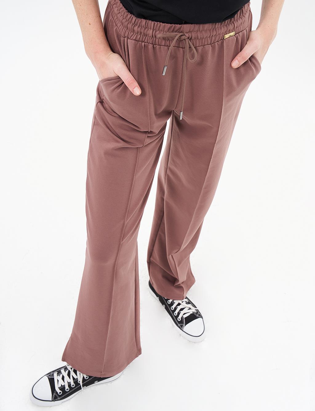 Topstitched Pants in Brown