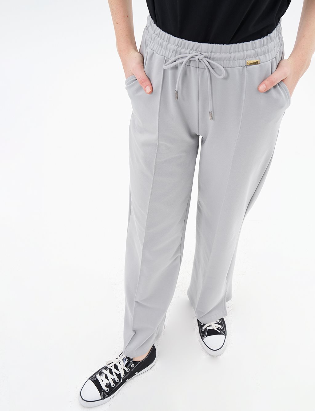 Topstitched Pants in Gray