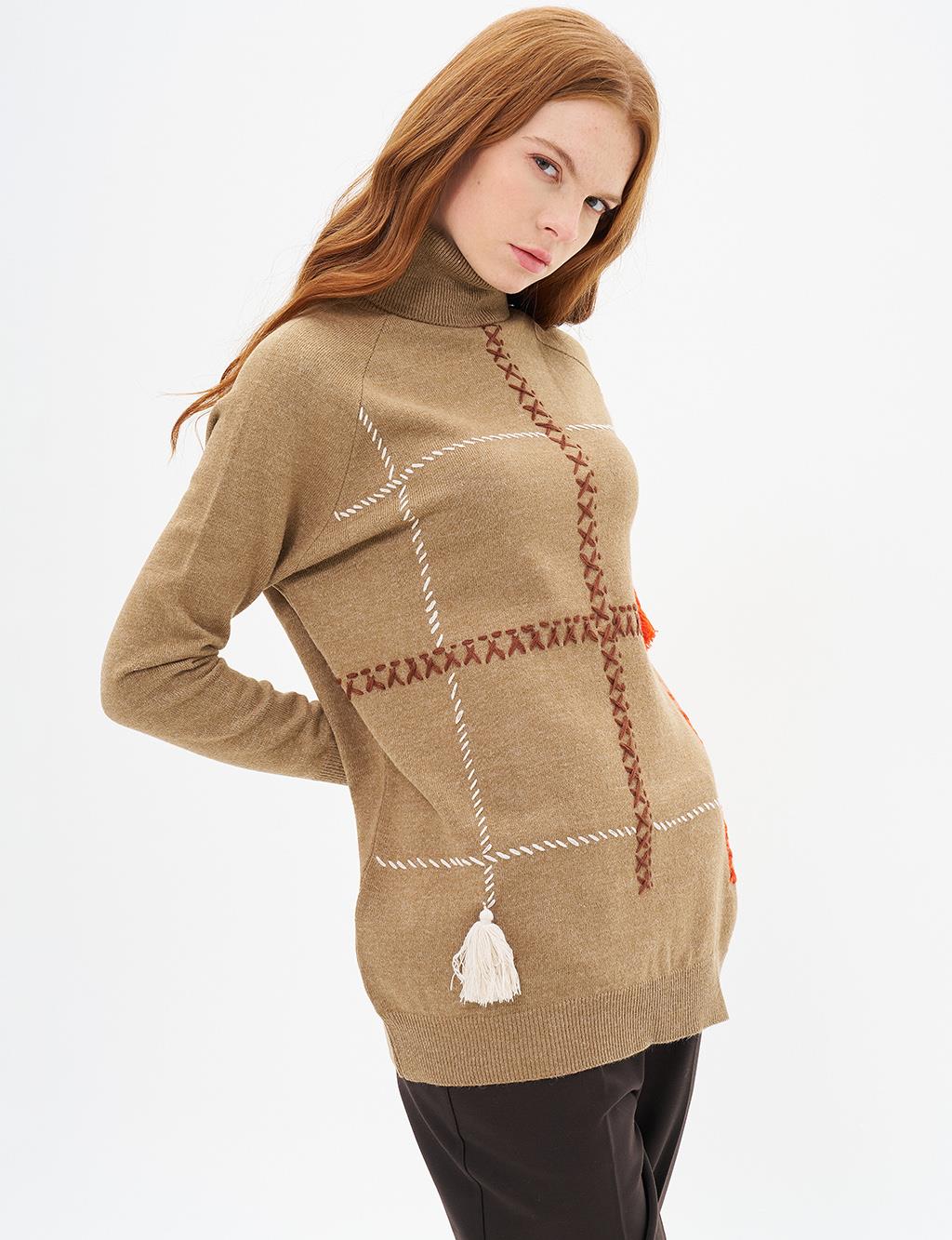 Embroidered Knitwear Tunic Milky Coffee