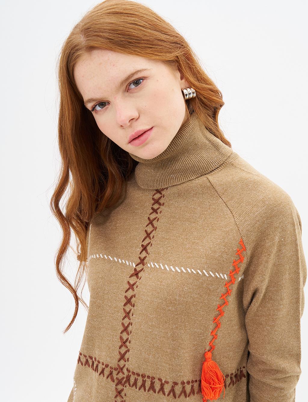 Embroidered Knitwear Tunic Milky Coffee