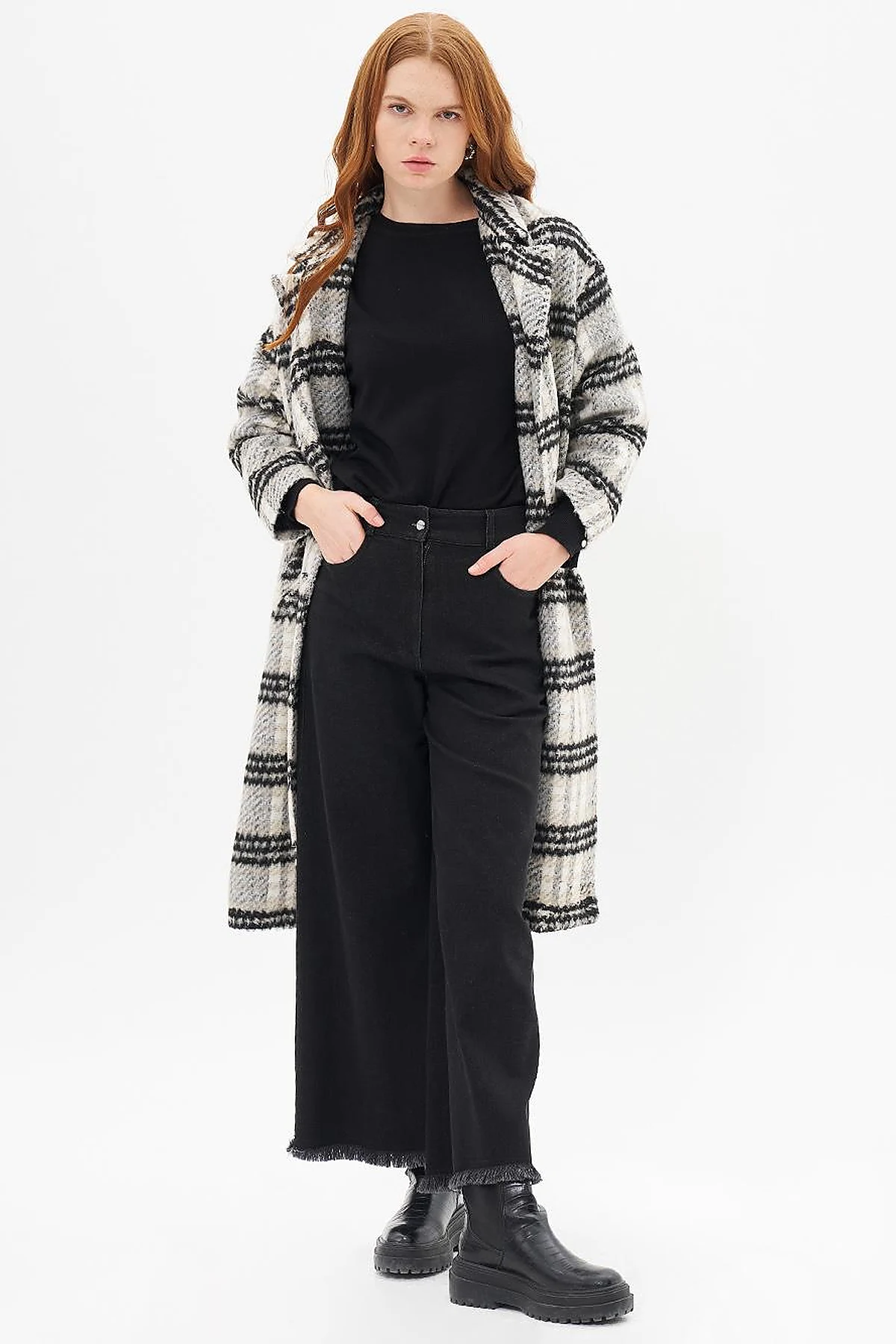 Buttoned Plaid Coat Black