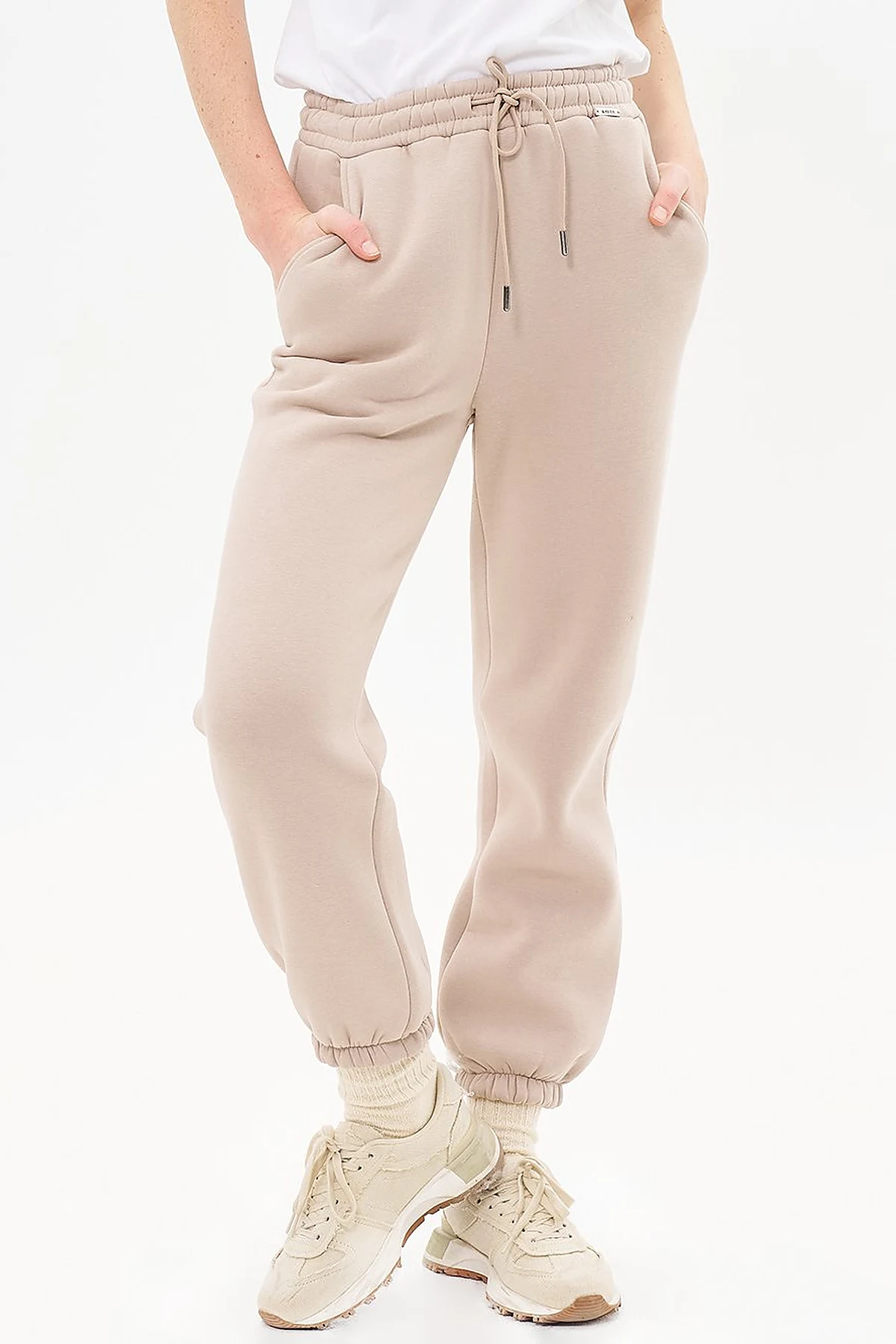 3-Piece Jogger Pants in Stone