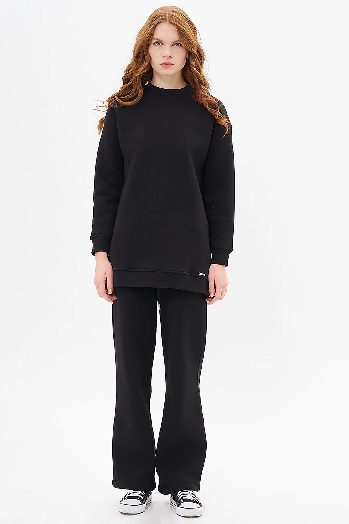 Round Neck 3-Piece Sweatshirt in Black