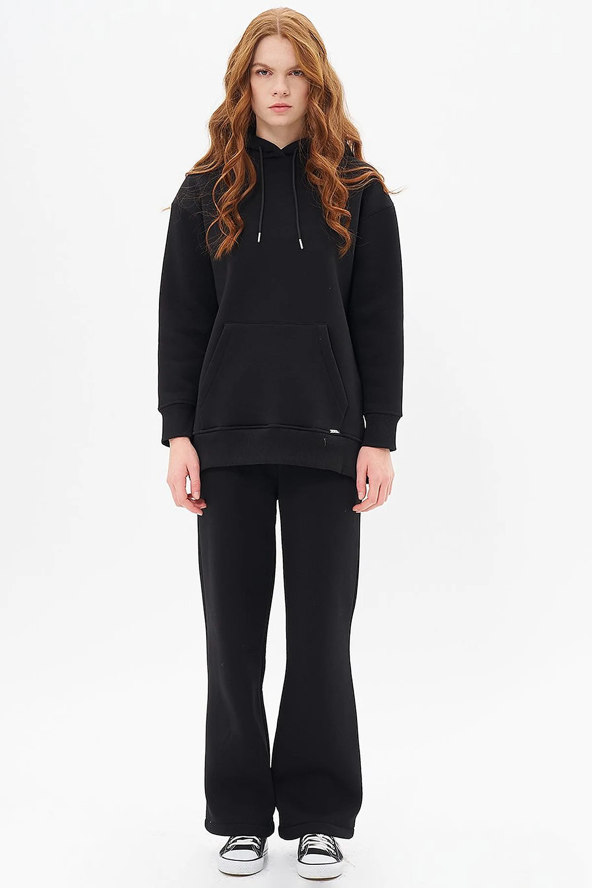 Hooded Sweatshirt in Black