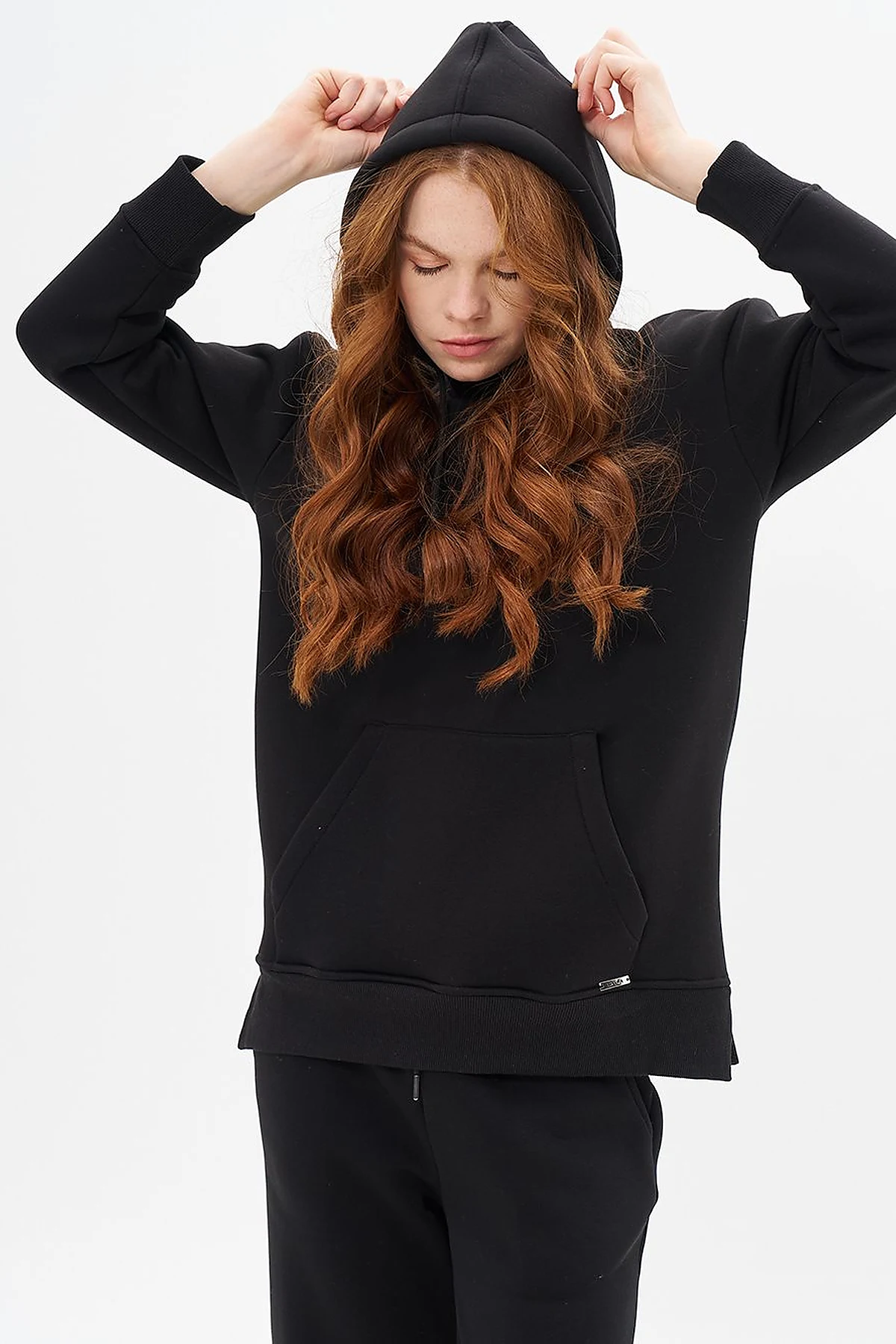 Hooded Sweatshirt in Black