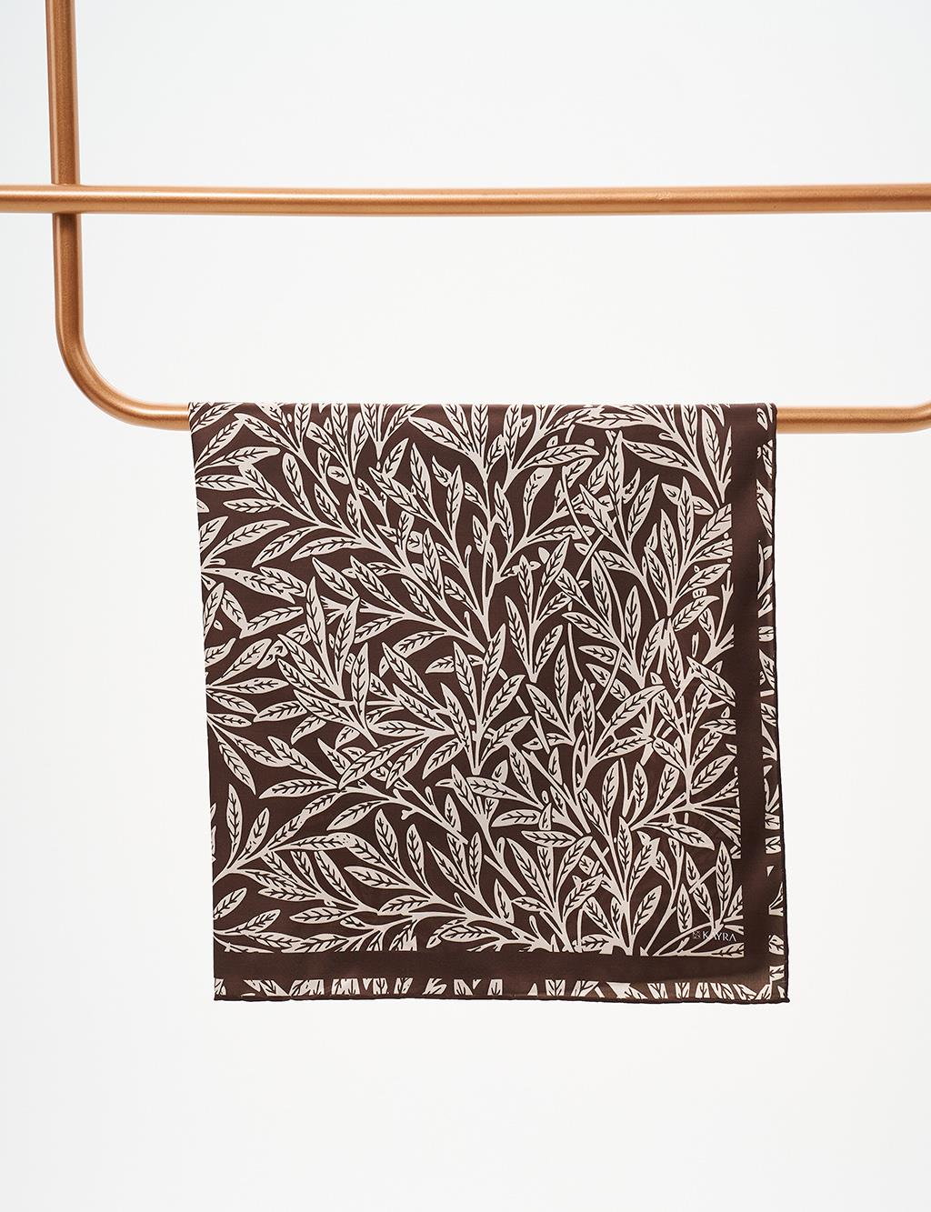 Leaf Pattern Scarf Cocoa