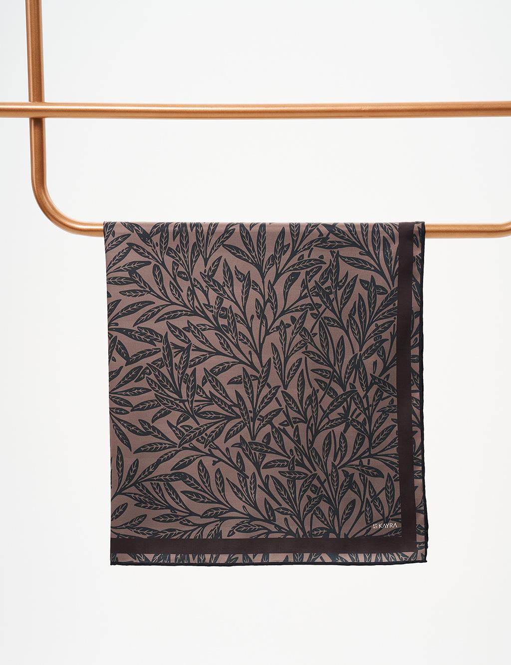 Leaf Pattern Scarf Coffee