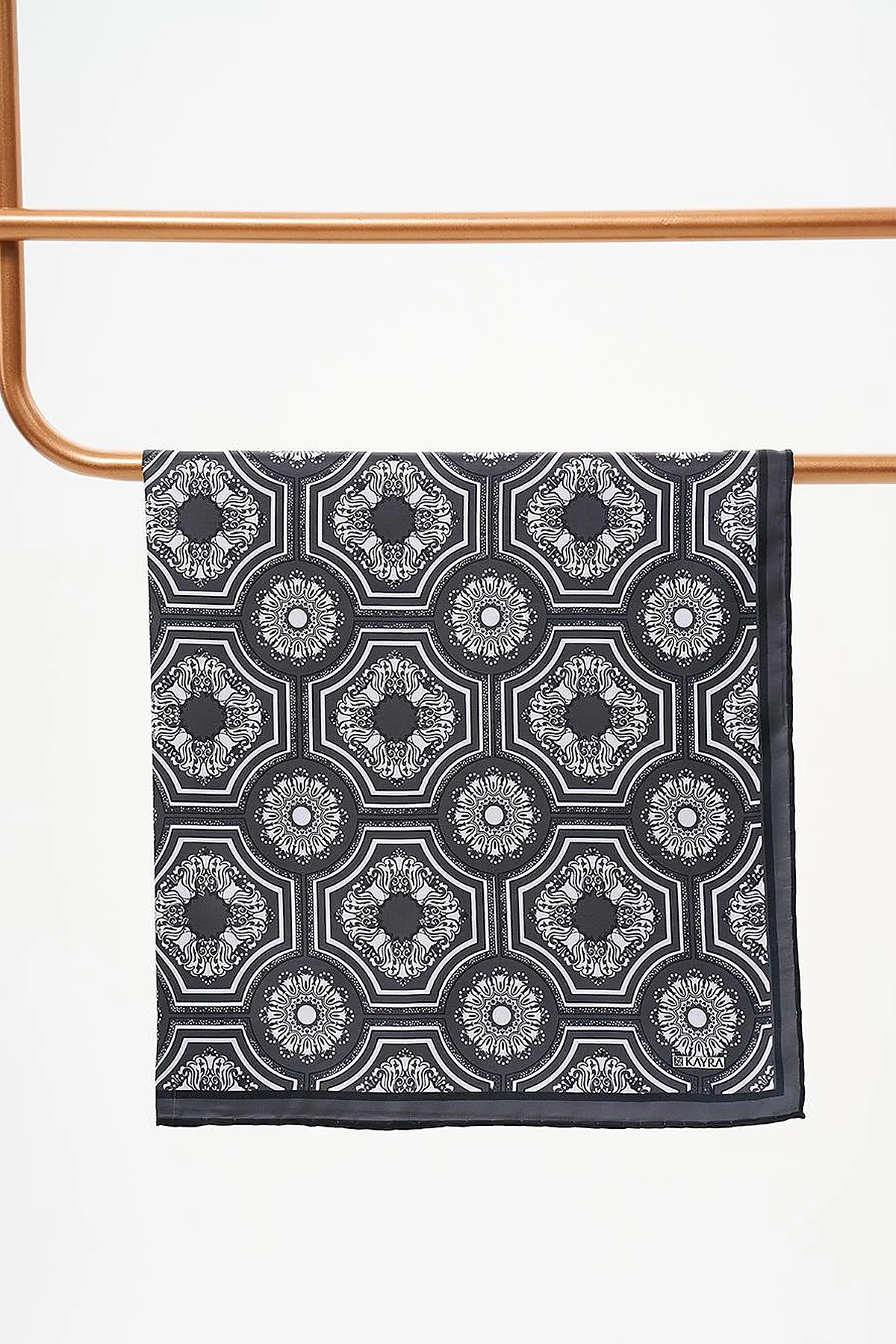 Geometric Pattern Scarf Black