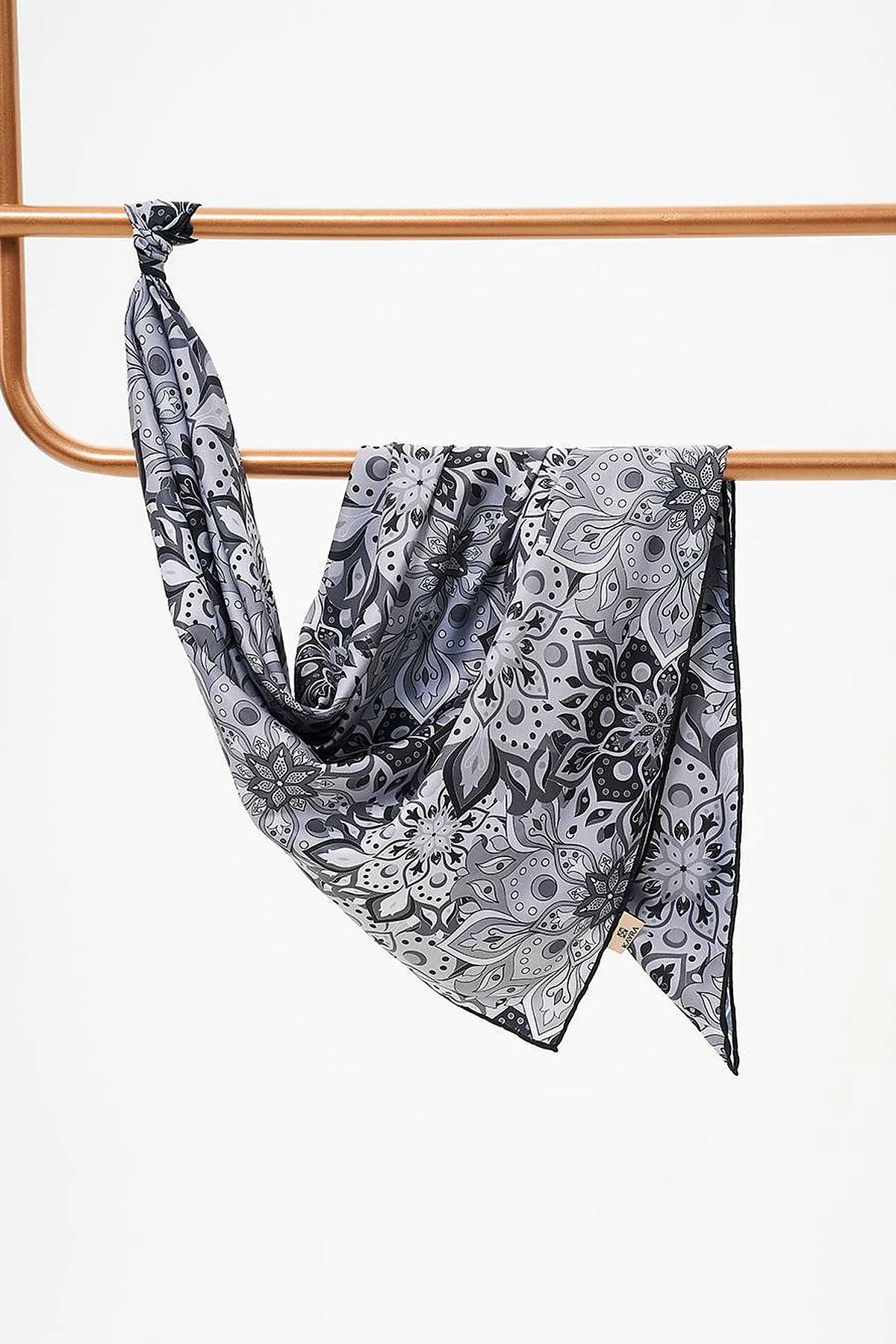 Flower Pattern Scarf Gray
