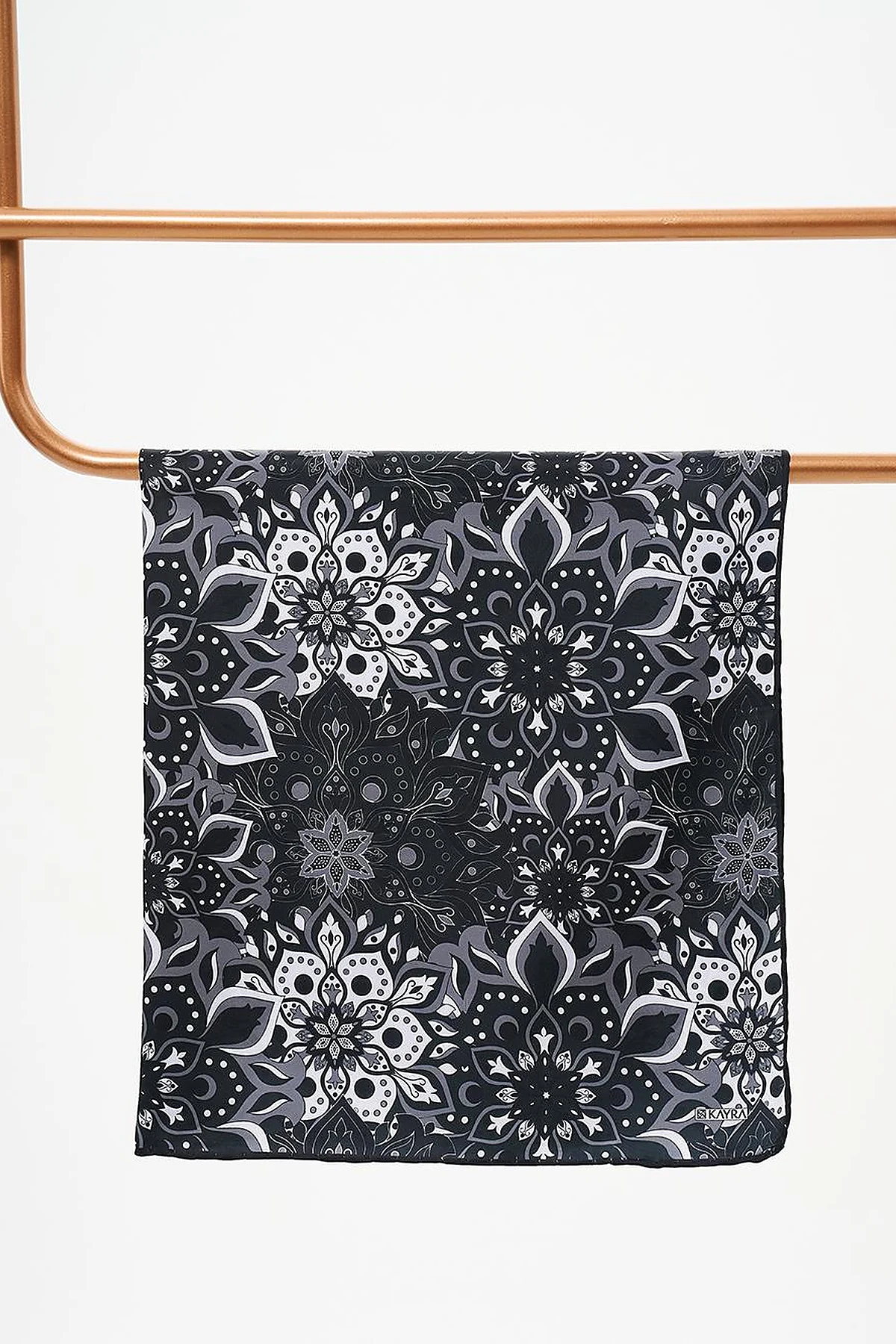 Flower Pattern Scarf Black