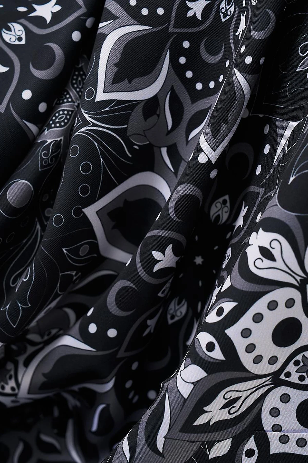 Flower Pattern Scarf Black