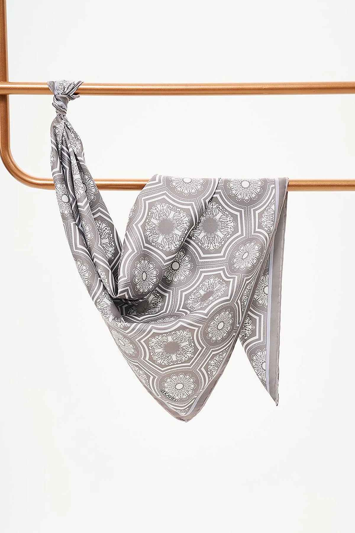 Geometric Pattern Scarf Mink