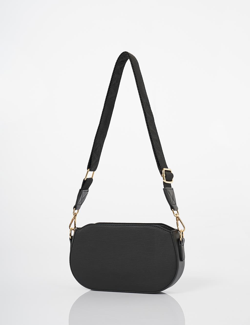 Oval Form Shoulder Bag Black