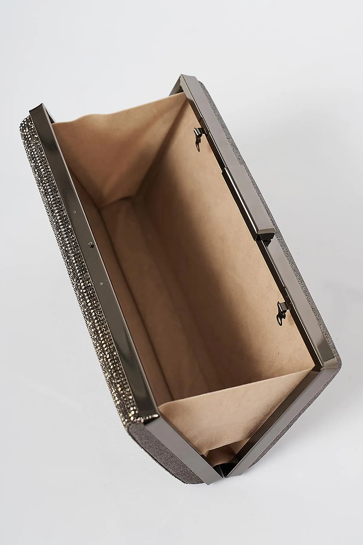  Chain-Strap Clutch Bag in Black
