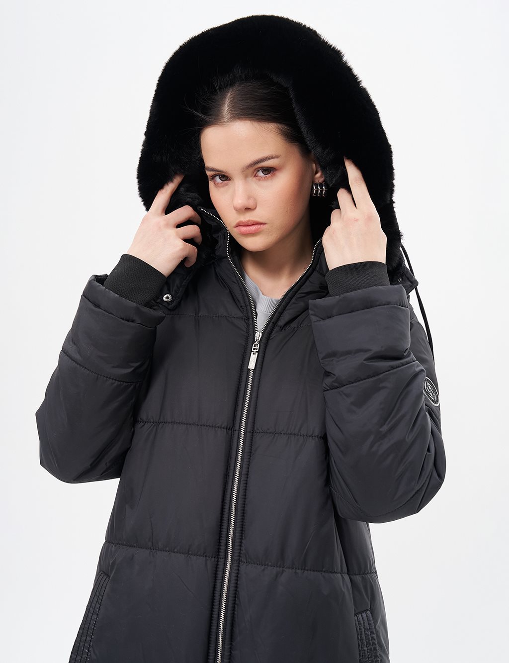 Faux Fur Detailed Quilted Coat Black