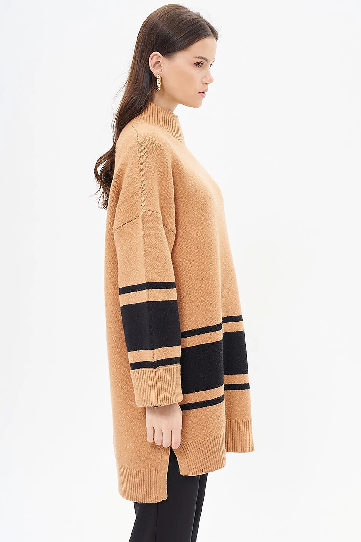 Stripe Pattern Knitwear Tunic Camel-Black