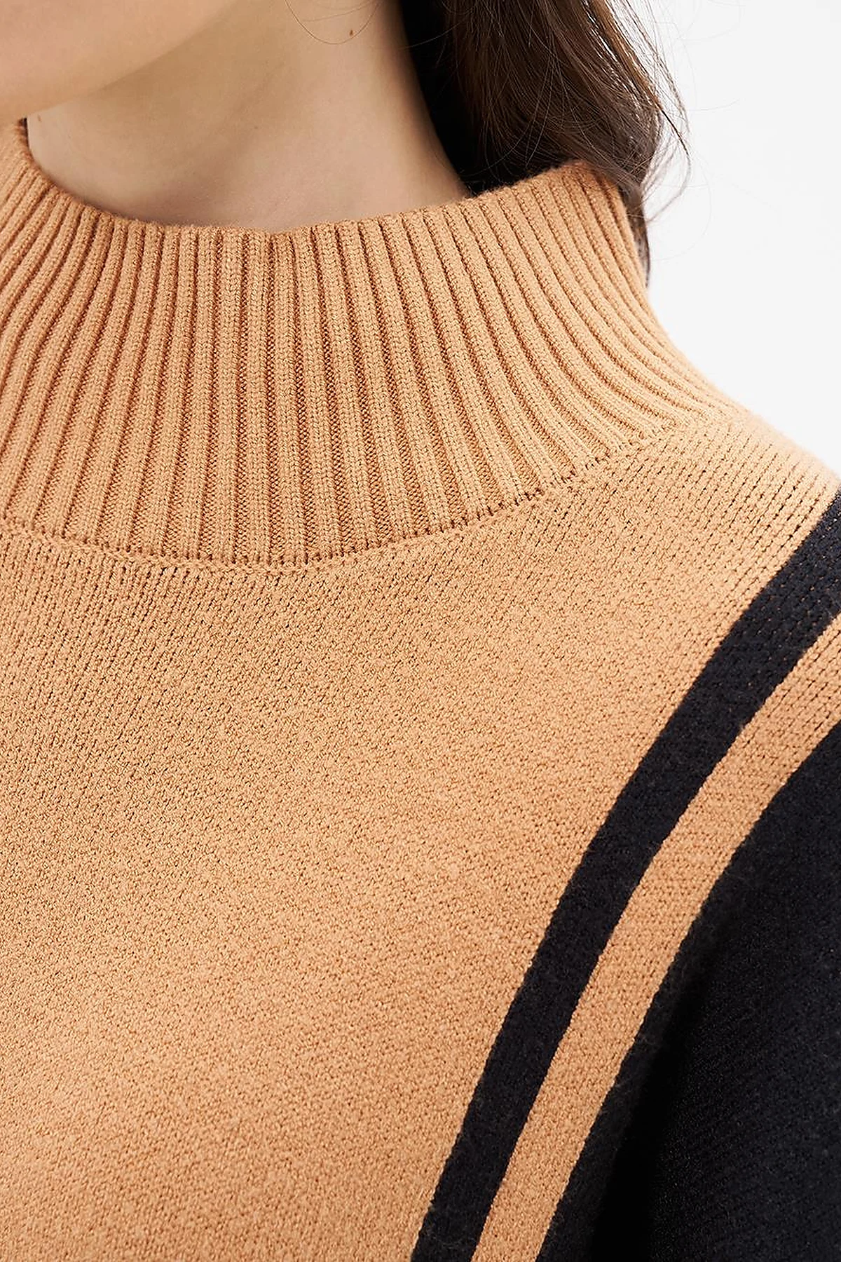 Stripe Pattern Knitwear Tunic Camel-Black