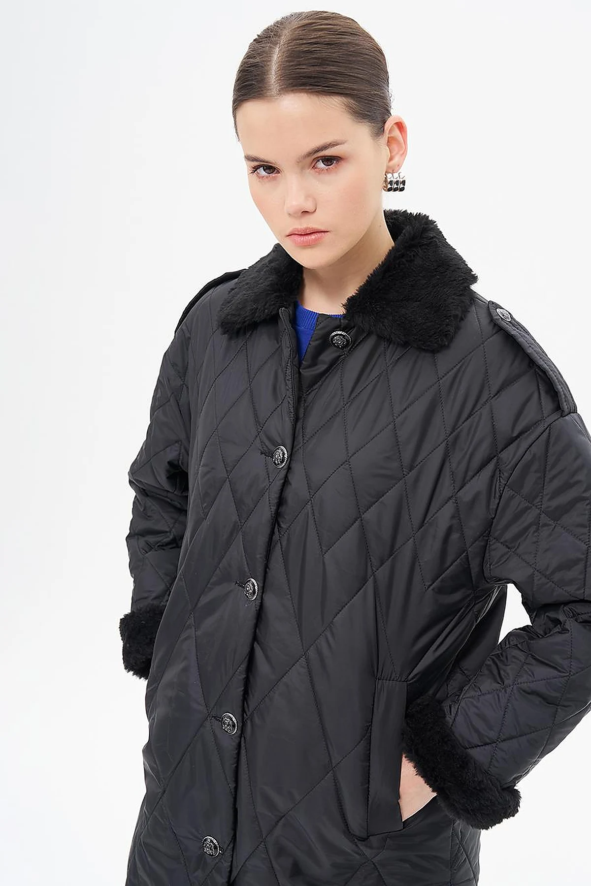 Epaulette Detailed Quilted Coat Black