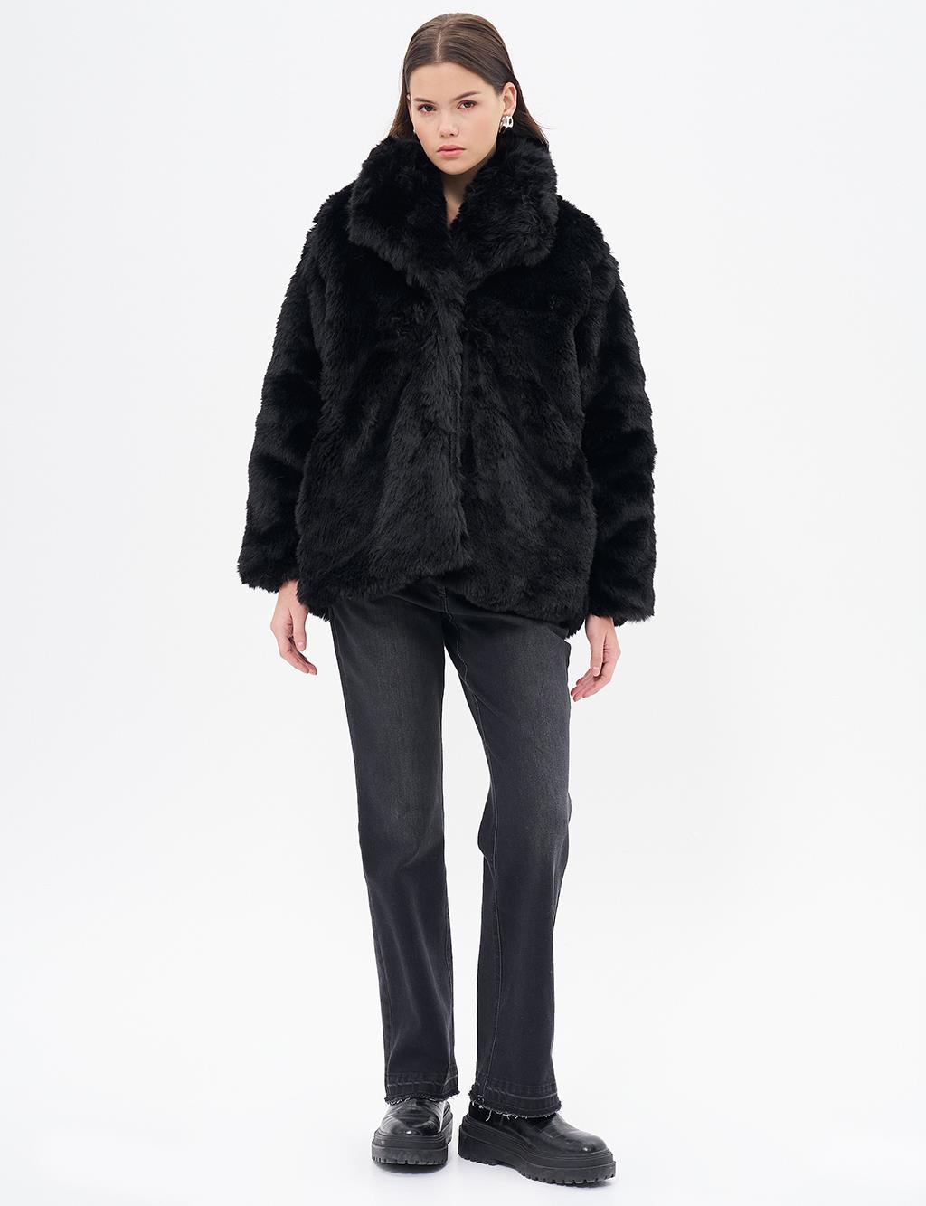 Wide Collar Fur Coat Black