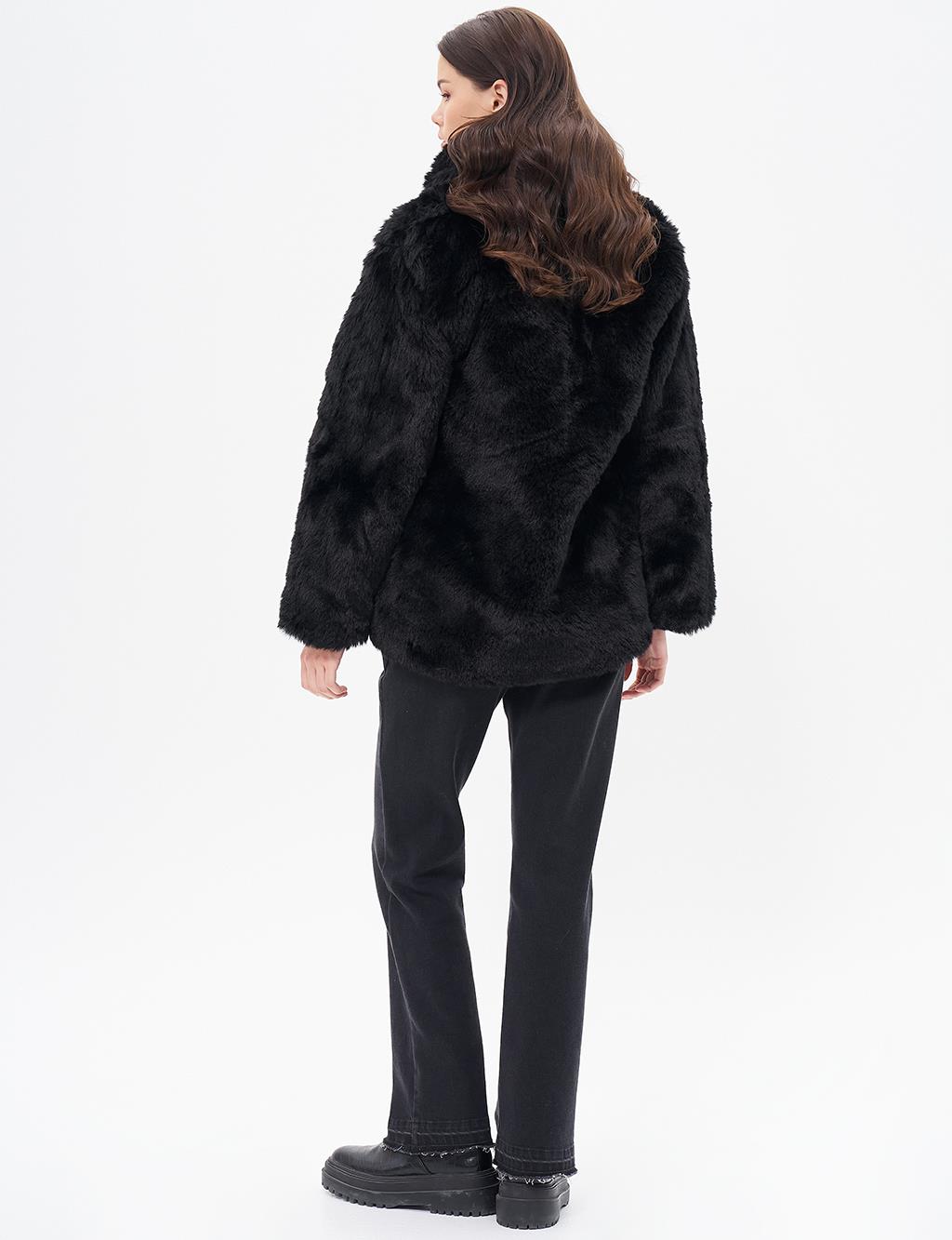 Wide Collar Fur Coat Black