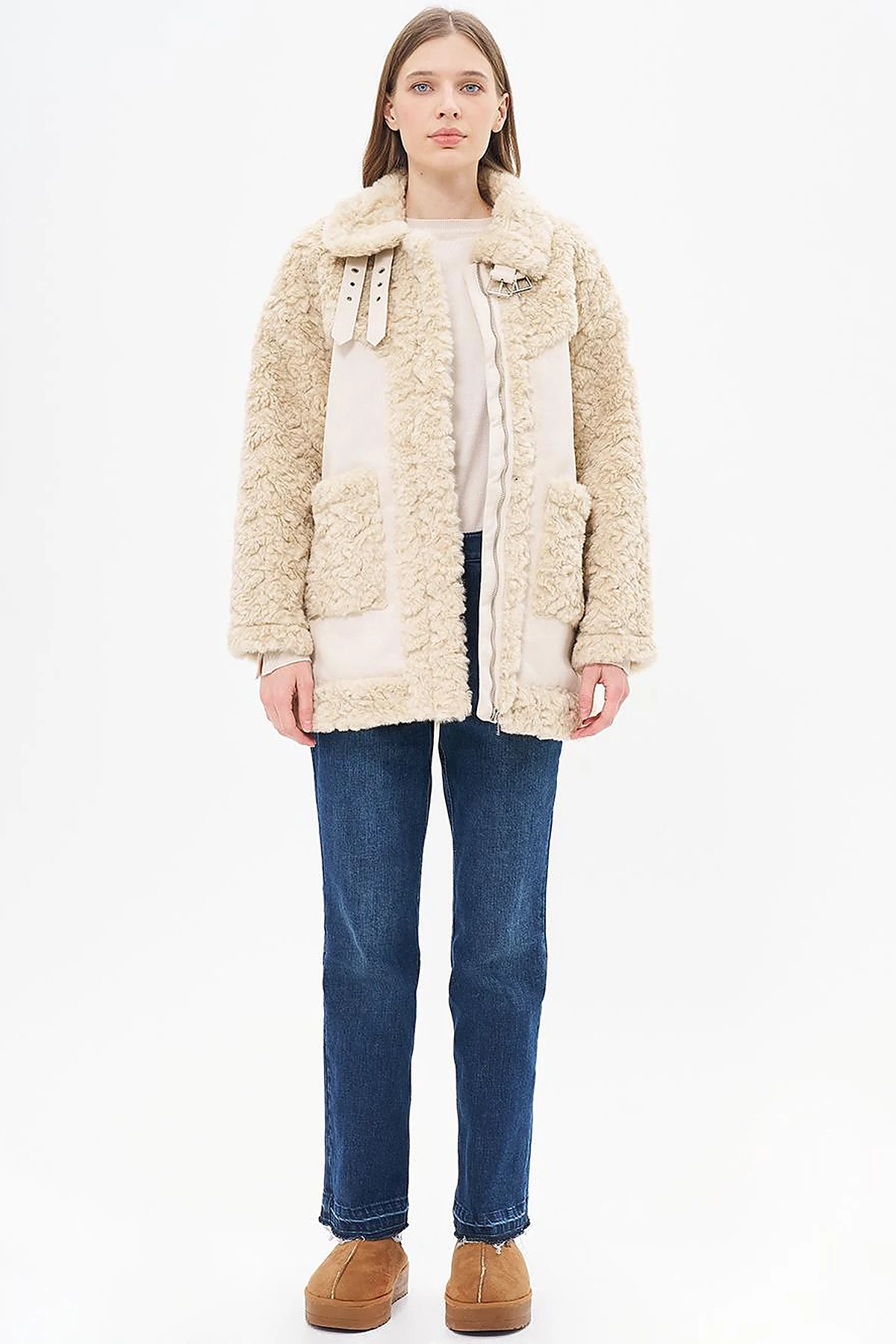 Stand-up Collar Bag Pocket Plush Coat Beige