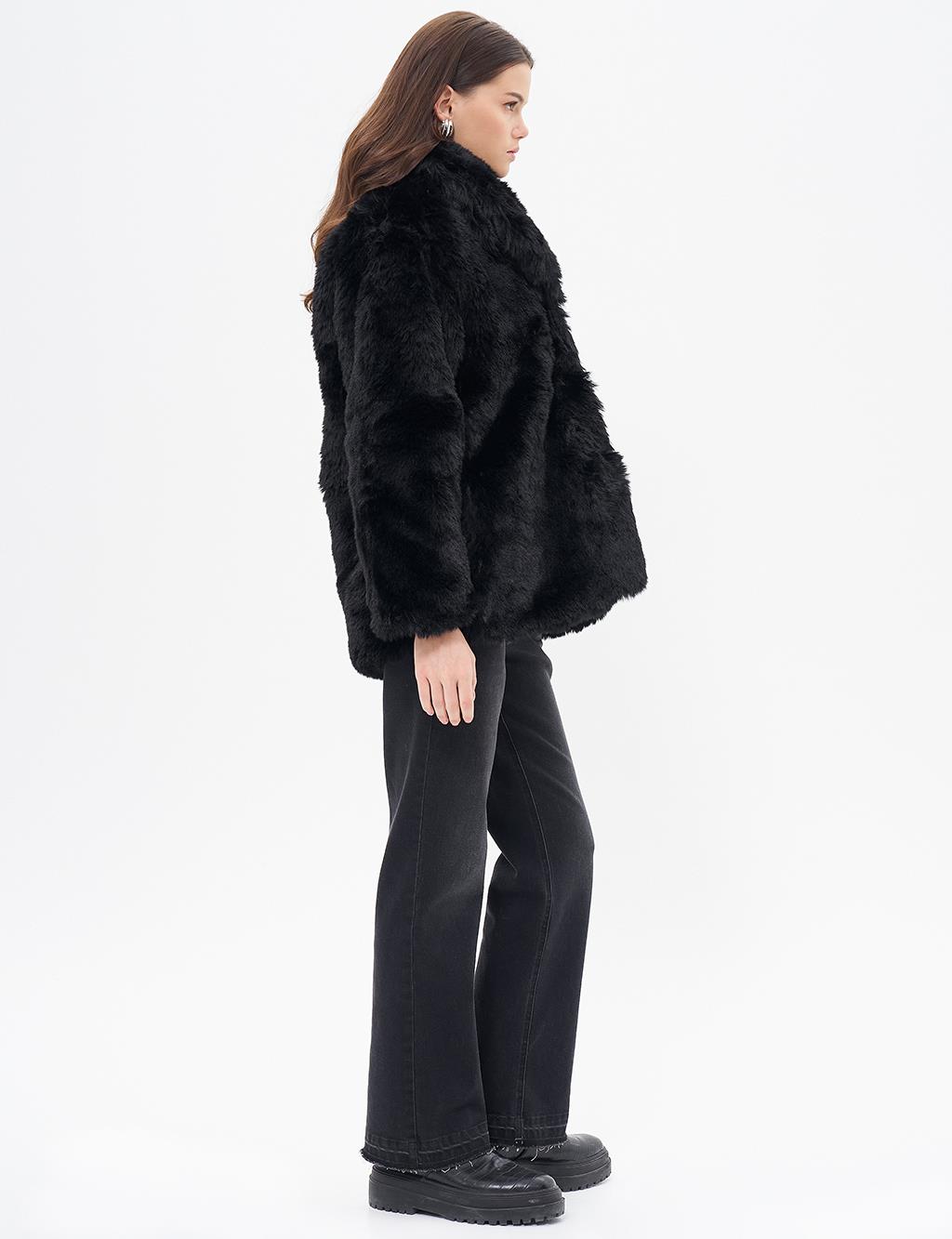 Wide Collar Fur Coat Black