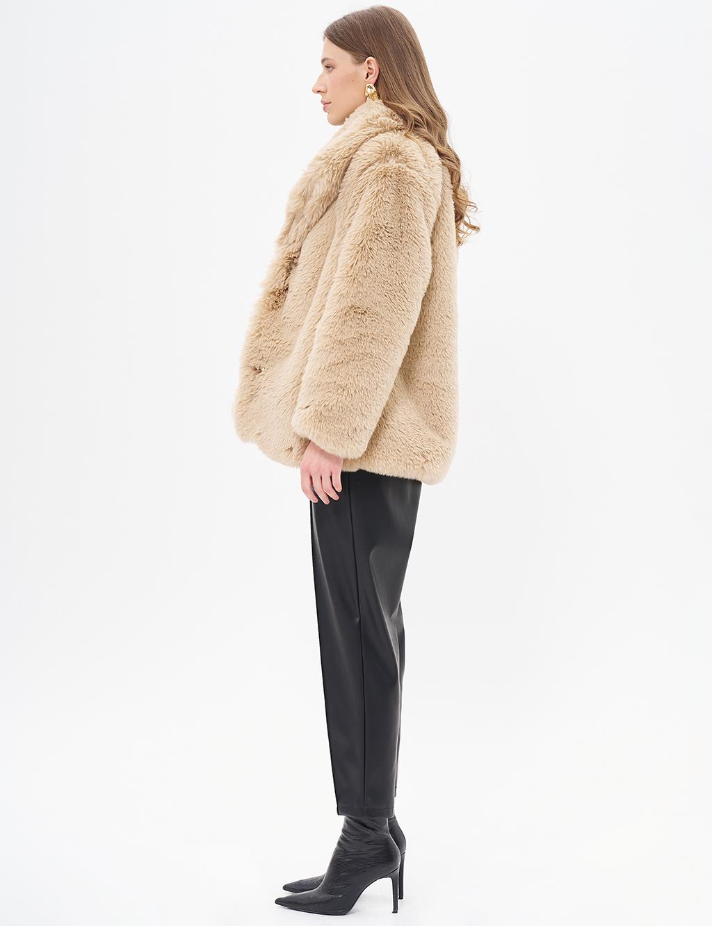 Wide Collar Fur Coat Beige