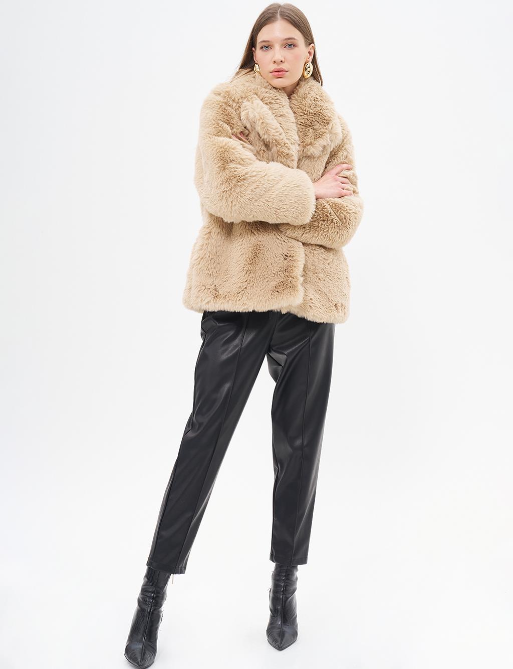 Wide Collar Fur Coat Beige