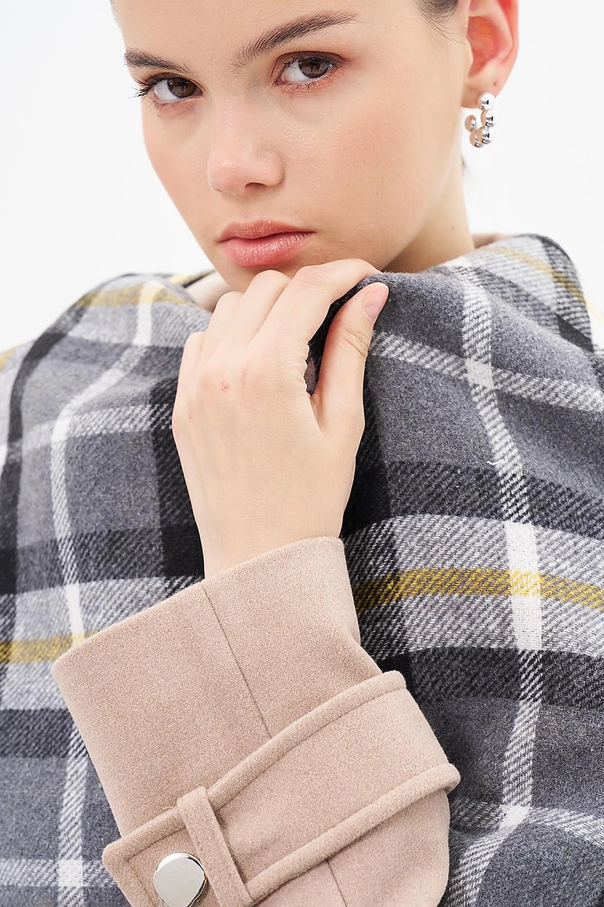 Reversible Checkered Scarf - Gray-Yellow