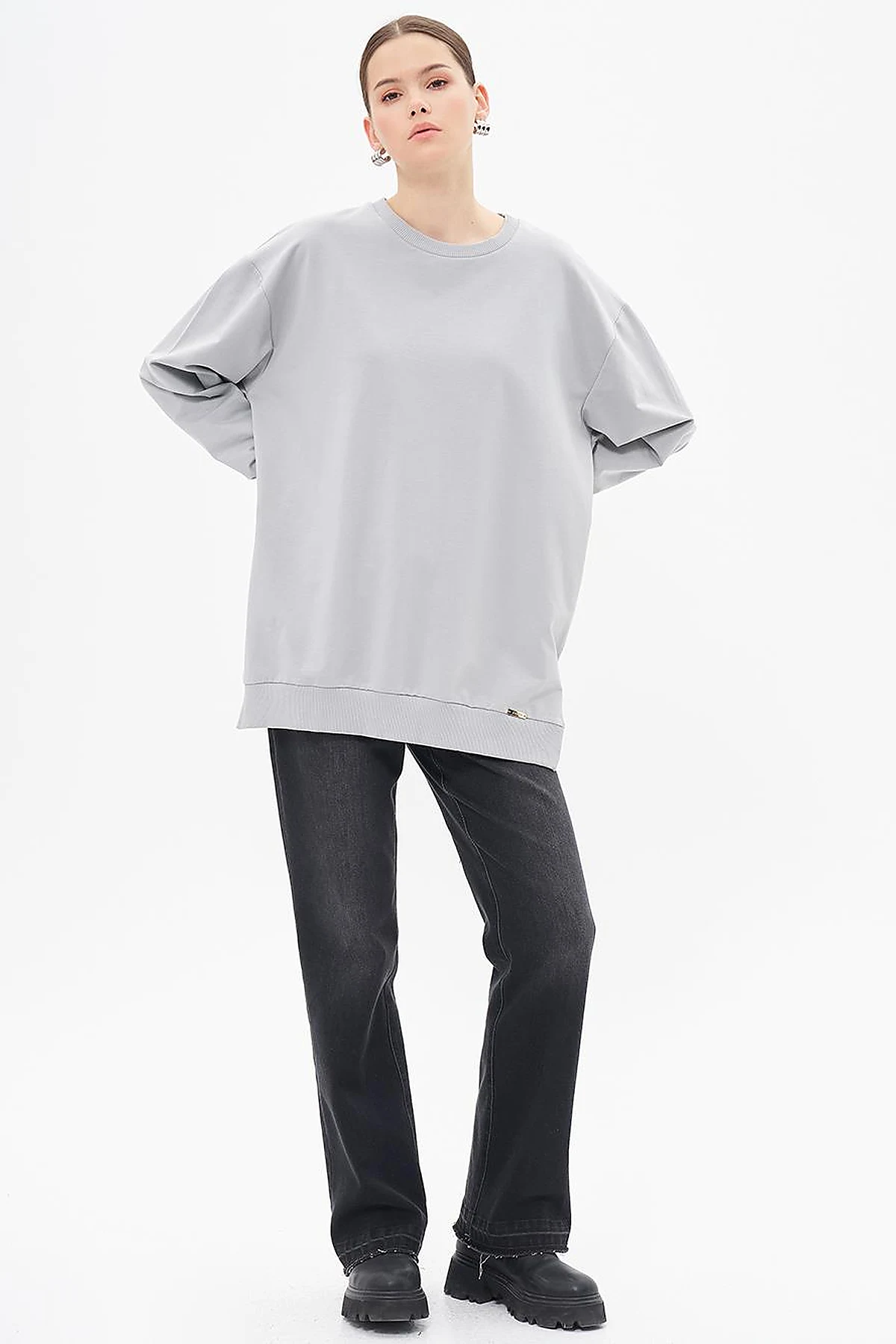 Crew Neck Drop-Shoulder Sweatshirt - Gray