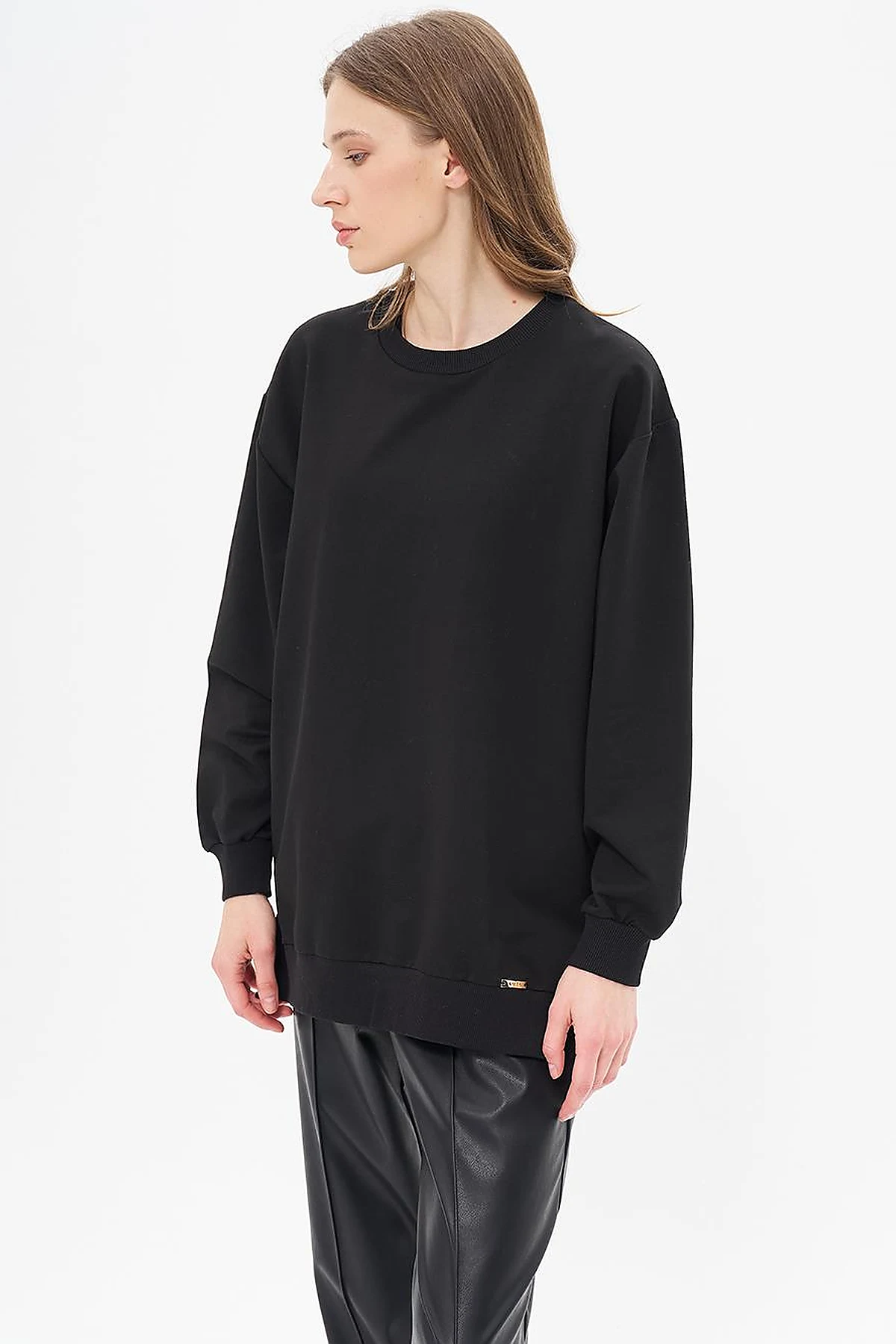 Crew Neck Drop-Shoulder Sweatshirt - Black