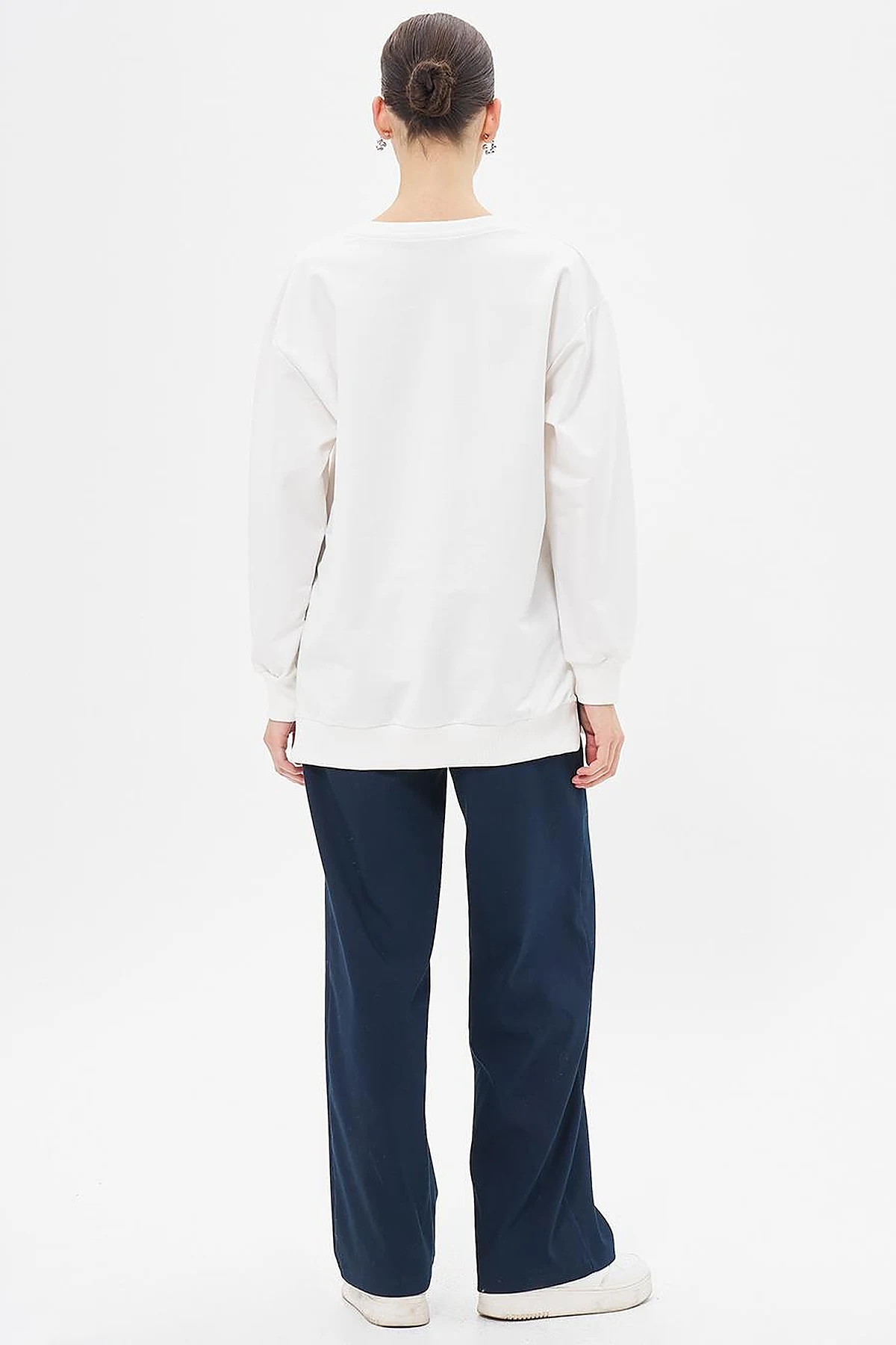 Crew Neck Drop-Shoulder Sweatshirt - Ecru