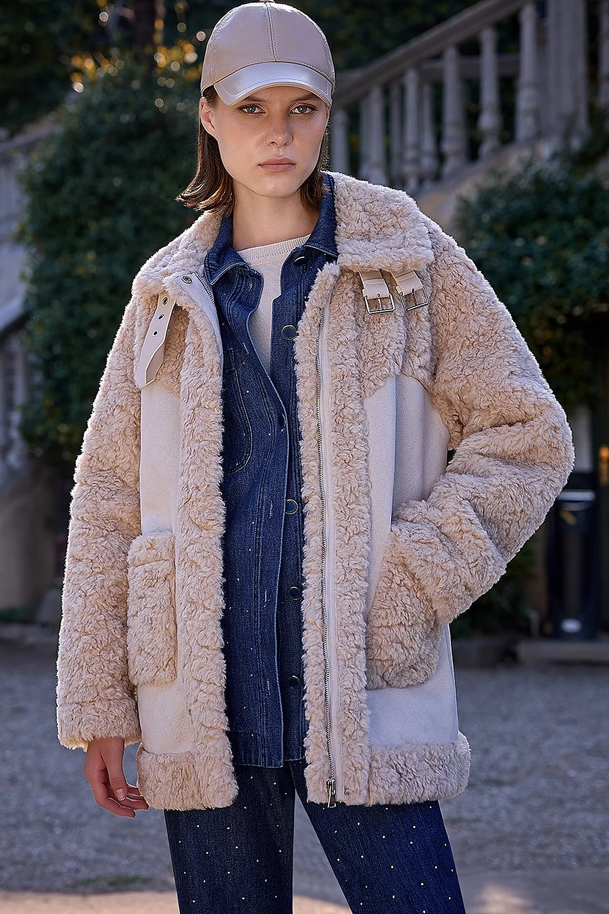 Stand-up Collar Bag Pocket Plush Coat Beige