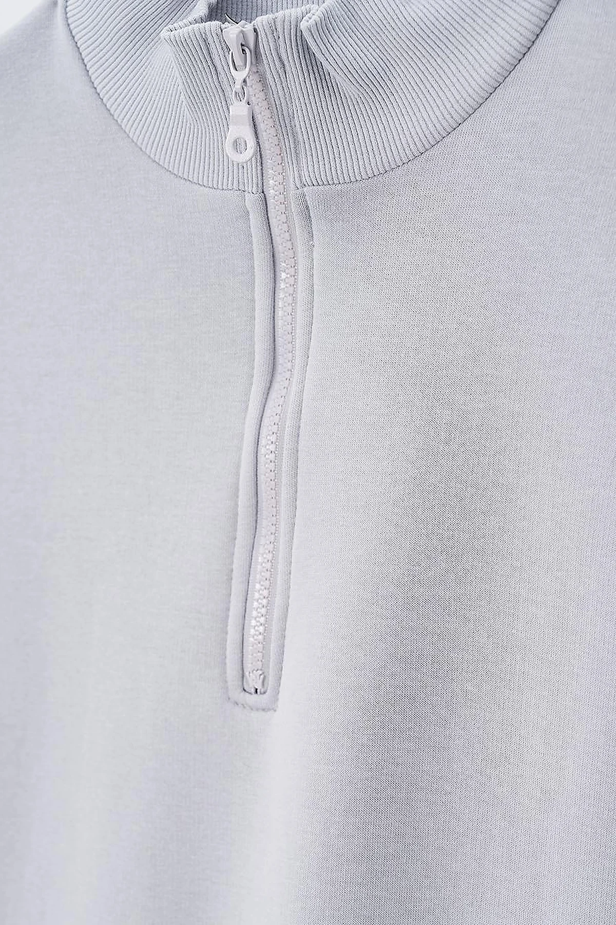 Dropped Shoulder Zippered Sweatshirt in Gray