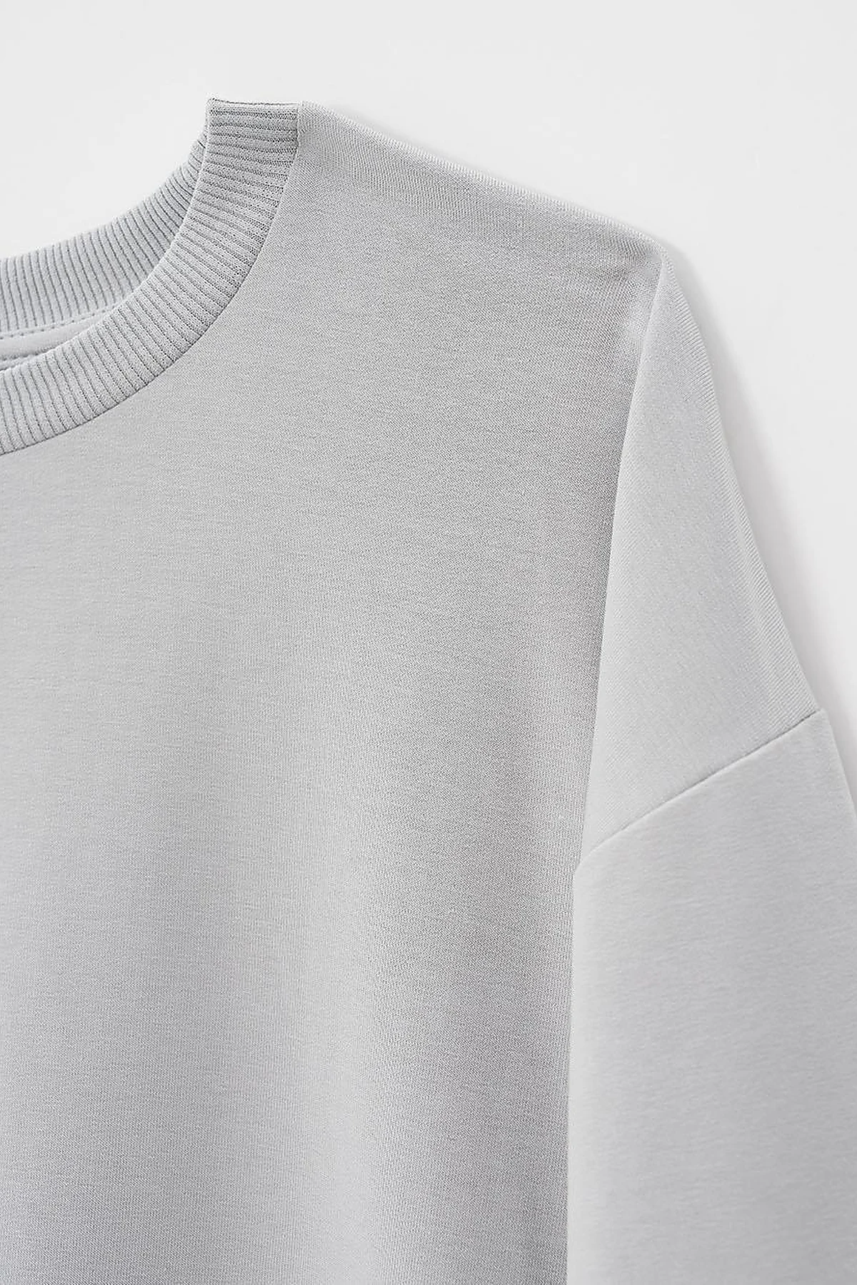 Crew Neck Drop-Shoulder Sweatshirt - Gray