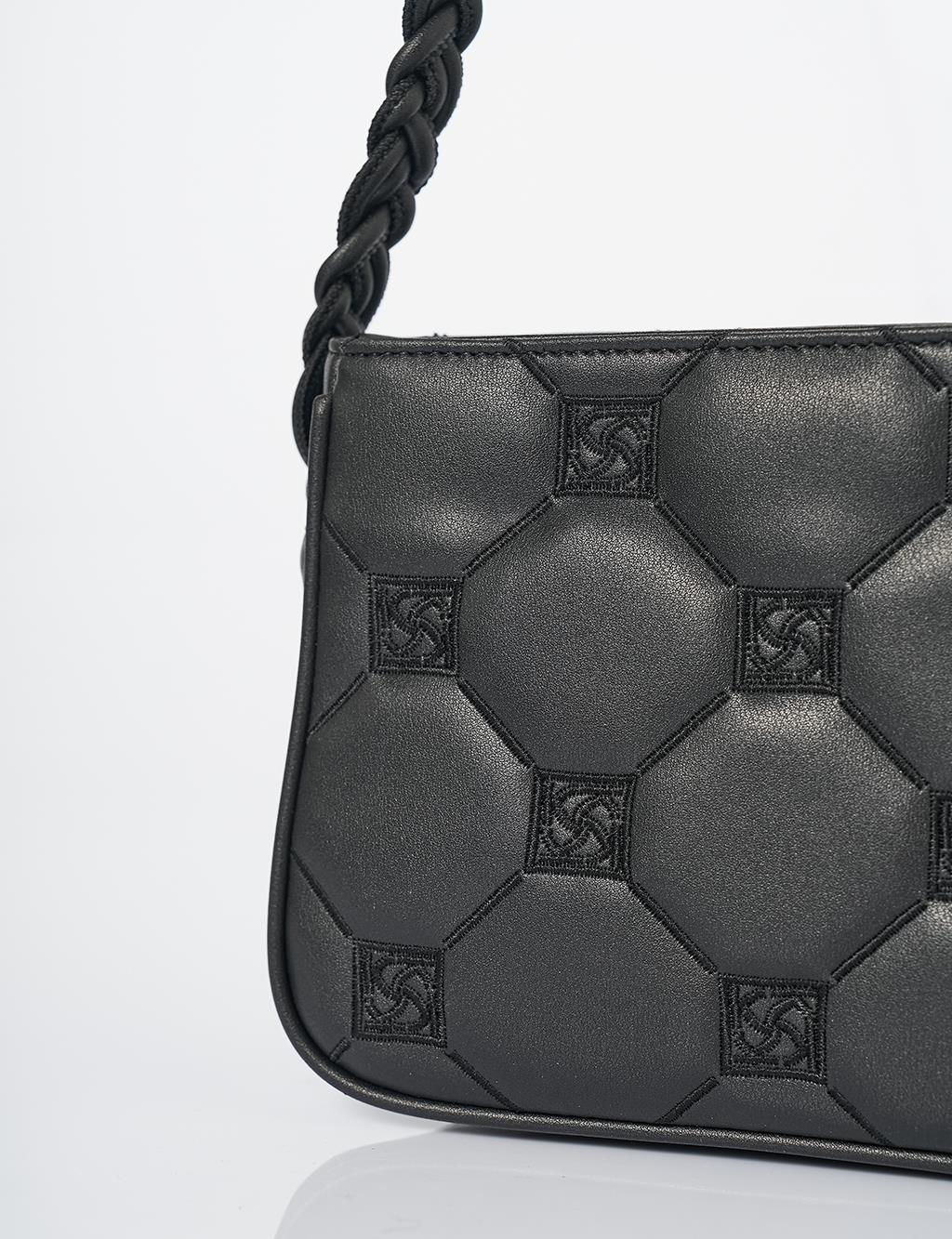 K Logo Shoulder Bag Black