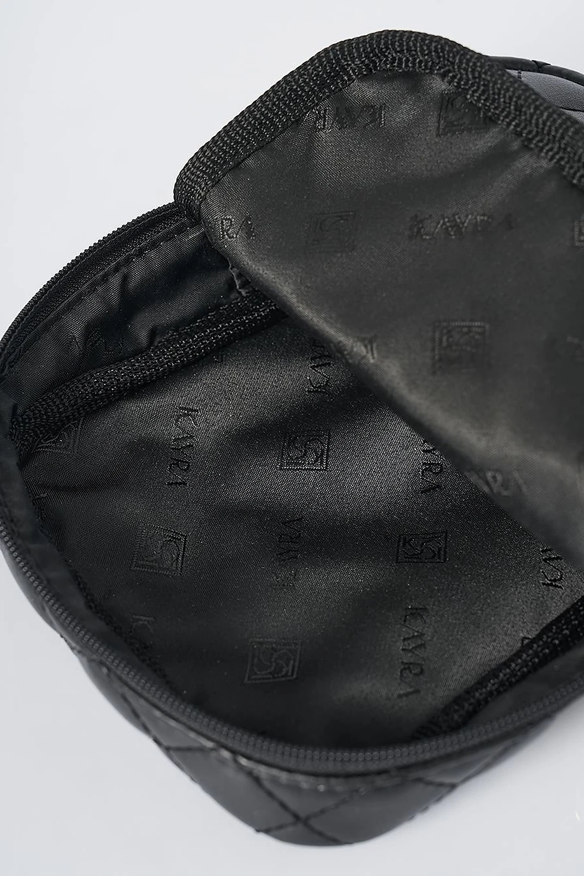 Quilted Wallet Bag Black