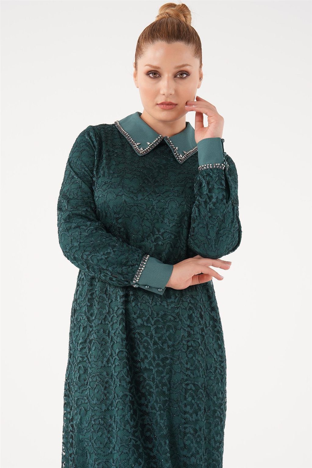 Full-Length Lace Dress in Emerald