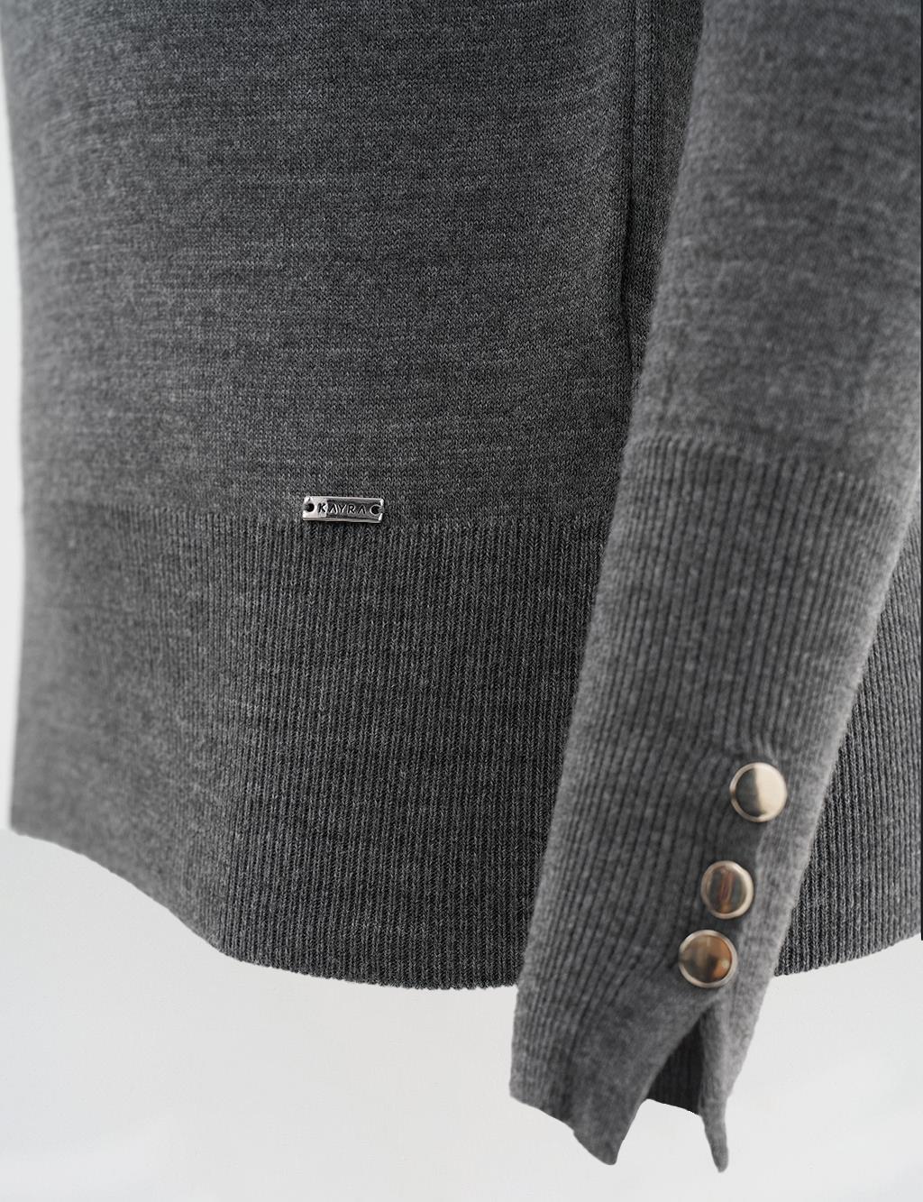 Basic Knit Sweater in Anthracite