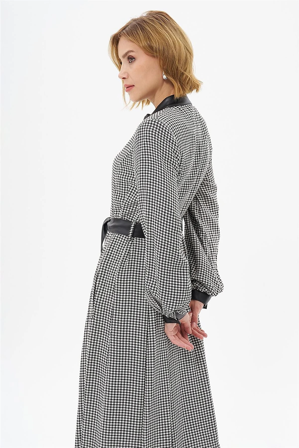 Lace Detailed Houndstooth Patterned Coat Black-Optic White