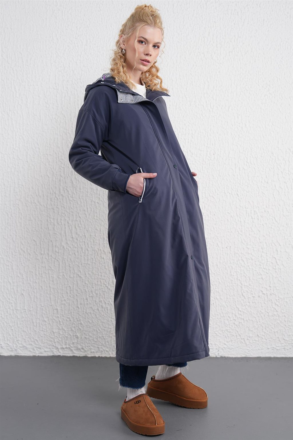 Hooded Snap Cloak Navy Blue