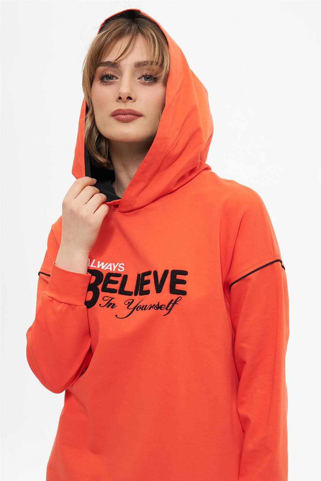 Three-Thread Text Embroidered Sweatshirt Red