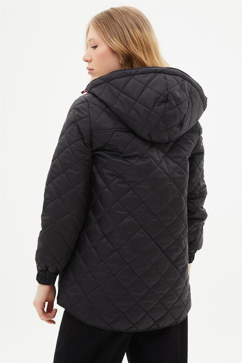 Quilted Sweatshirt with Diamond Pattern Black